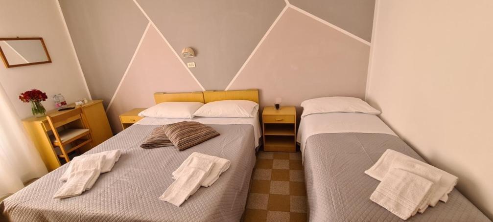 Hotel Astoria ريتشيوني المظهر الخارجي الصورة
