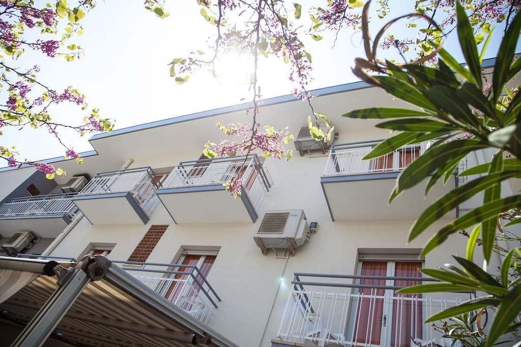 Hotel Astoria ريتشيوني المظهر الخارجي الصورة